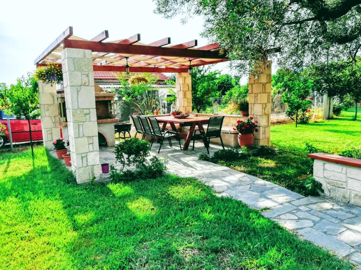 Giorgos Apartments. Скала-Фуркас Экстерьер фото