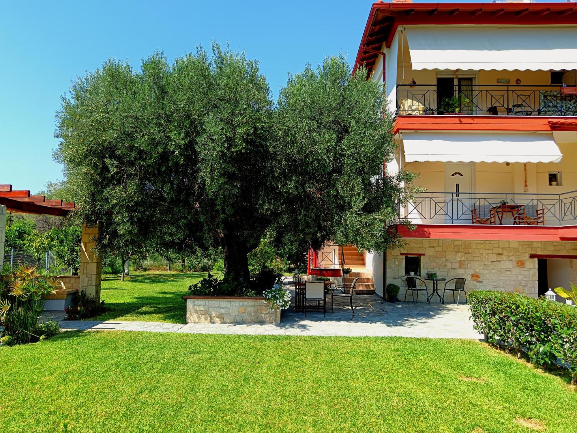 Giorgos Apartments. Скала-Фуркас Экстерьер фото