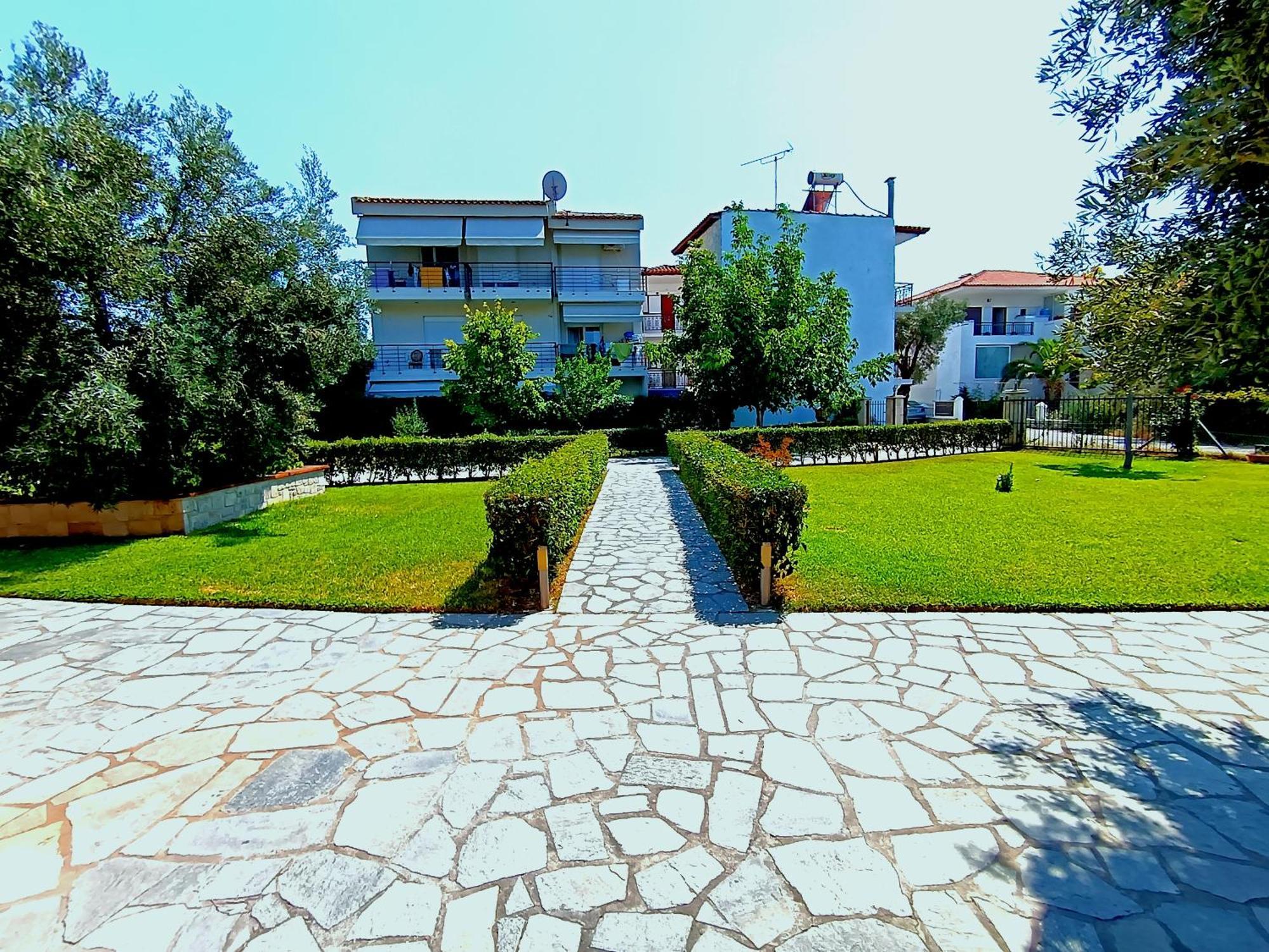 Giorgos Apartments. Скала-Фуркас Экстерьер фото